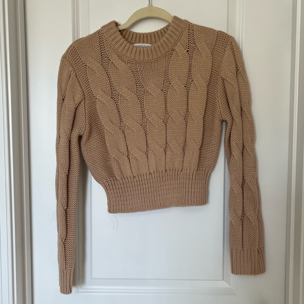 Vestique Small Peach Tan Long Sleeve Sweater